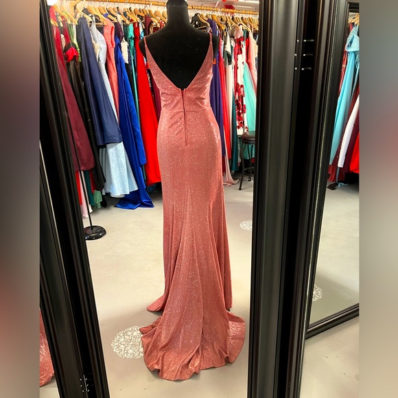 Long dress - Picture 2 of 4